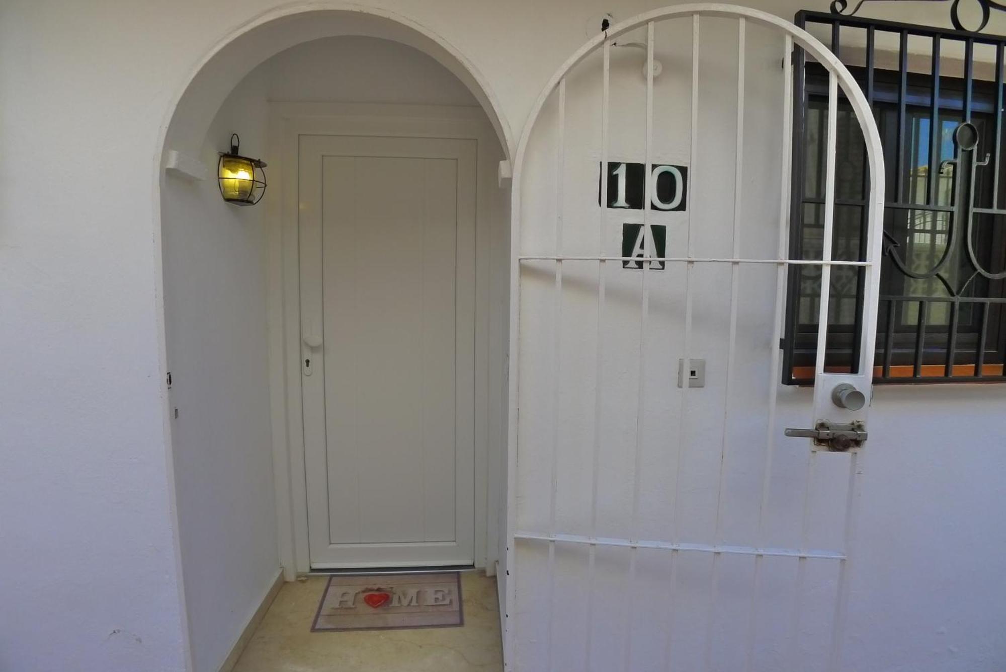 شقة R1358 La Hacienda 10 A نيرخا المظهر الخارجي الصورة